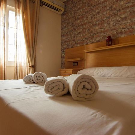 Rentalsevilla Centrico Apartamento Junto Al Guadalquivir Con Parking Coche Mediano Exterior photo