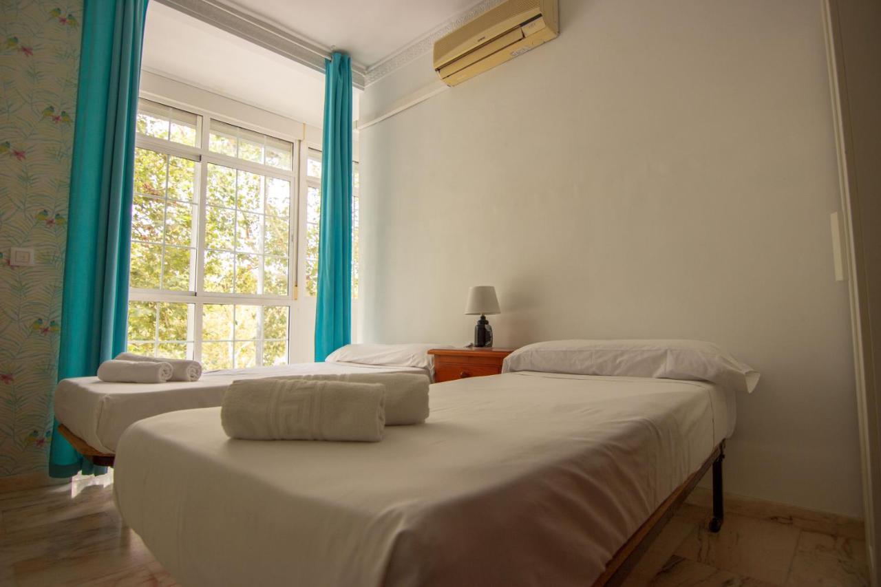 Rentalsevilla Centrico Apartamento Junto Al Guadalquivir Con Parking Coche Mediano Exterior photo