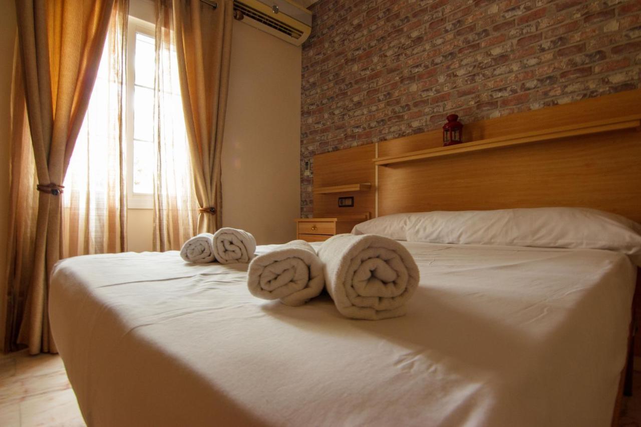 Rentalsevilla Centrico Apartamento Junto Al Guadalquivir Con Parking Coche Mediano Exterior photo