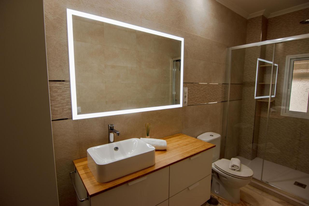 Rentalsevilla Centrico Apartamento Junto Al Guadalquivir Con Parking Coche Mediano Exterior photo